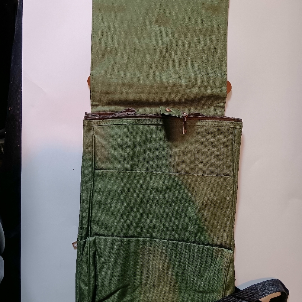 Backpack - Picture 3 of 3